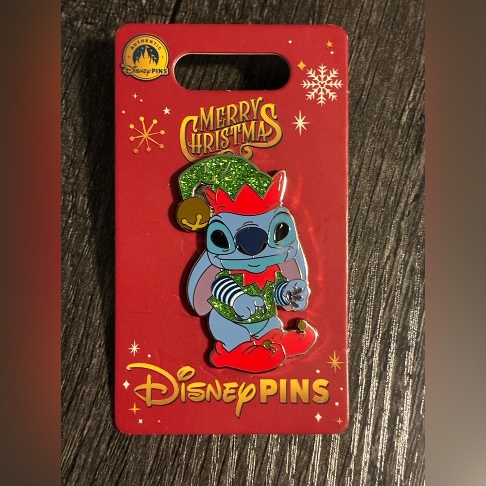 Disney Parks Holiday 2025 Christmas Stitch Pin